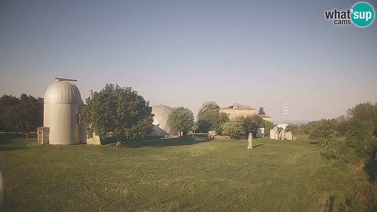 Višnjan Observatory Live Webcam – Explore the Sky, Asteroids, Comets, and Meteoroids