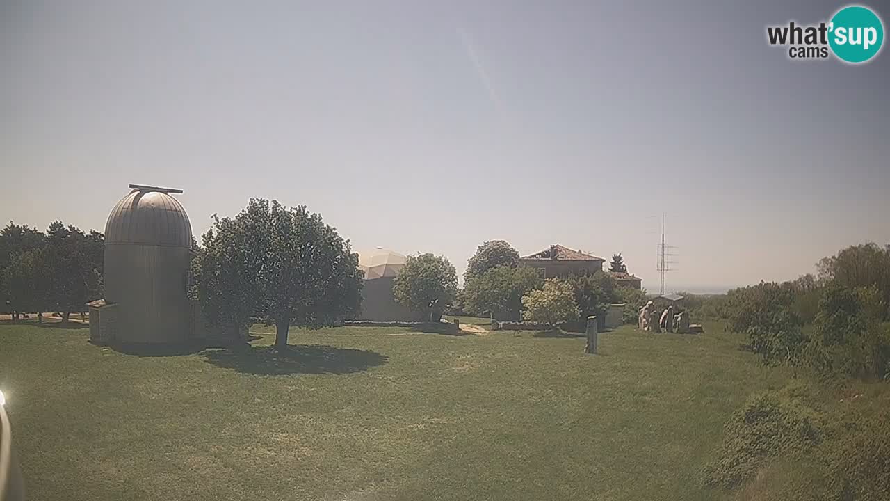 Višnjan Observatory Live Webcam – Explore the Sky, Asteroids, Comets, and Meteoroids