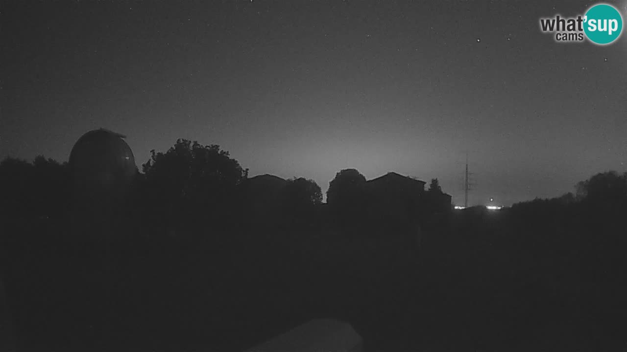 Webcam en direct de l’Observatoire de Višnjan – Explorez le ciel, les astéroïdes, les comètes et les météoroïdes