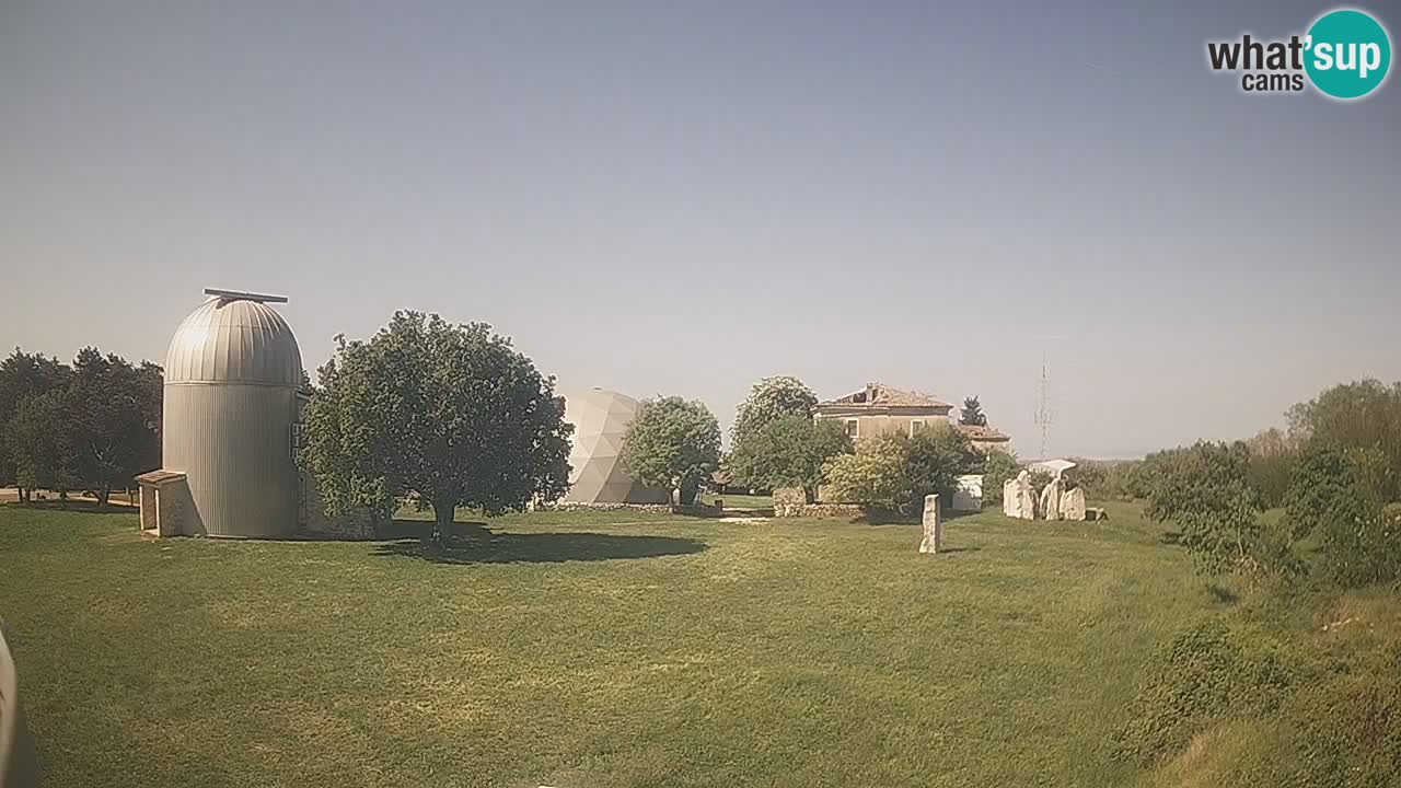 Višnjan Observatory Live Webcam – Explore the Sky, Asteroids, Comets, and Meteoroids