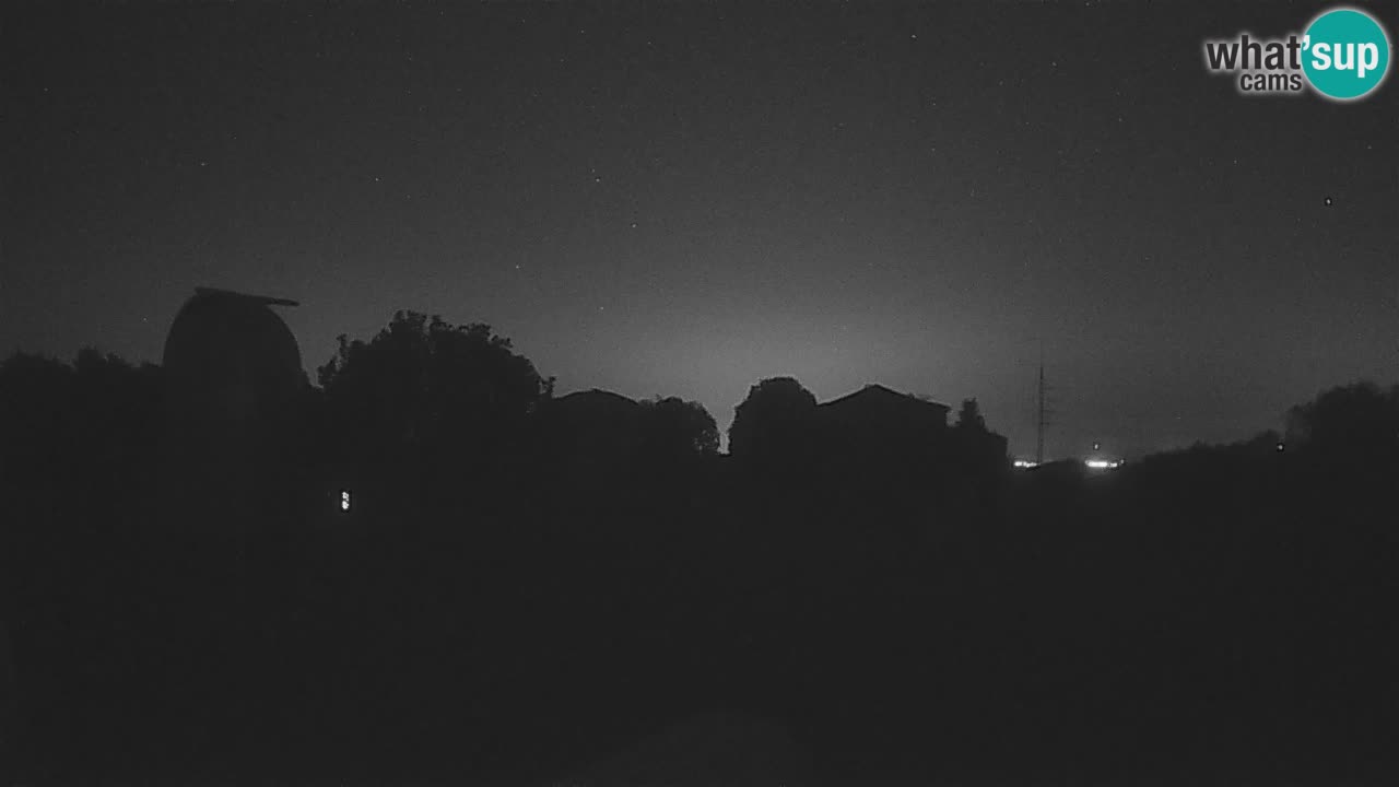 Cámara web en vivo del Observatorio de Višnjan: explora el cielo, los asteroides, cometas y meteoroides
