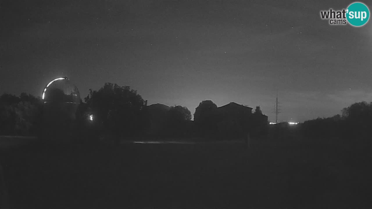 Webcam en direct de l’Observatoire de Višnjan – Explorez le ciel, les astéroïdes, les comètes et les météoroïdes