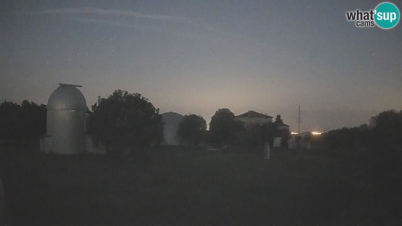 Cámara web en vivo del Observatorio de Višnjan: explora el cielo, los asteroides, cometas y meteoroides