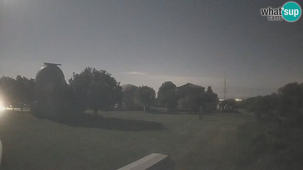 Webcam en direct de l’Observatoire de Višnjan – Explorez le ciel, les astéroïdes, les comètes et les météoroïdes