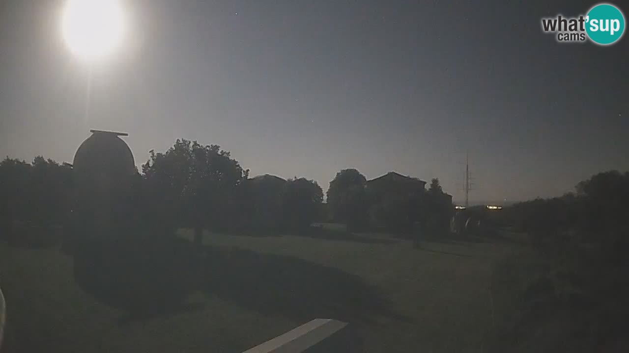 Observatorij Višnjan spletna kamera – Odkrivajte nebo, asteroide, komete in meteorite
