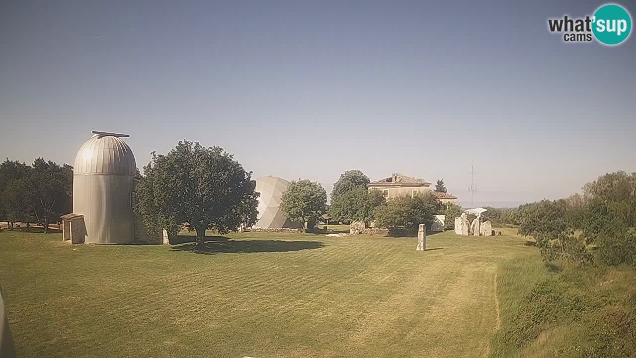 Višnjan Observatory Live Webcam – Explore the Sky, Asteroids, Comets, and Meteoroids