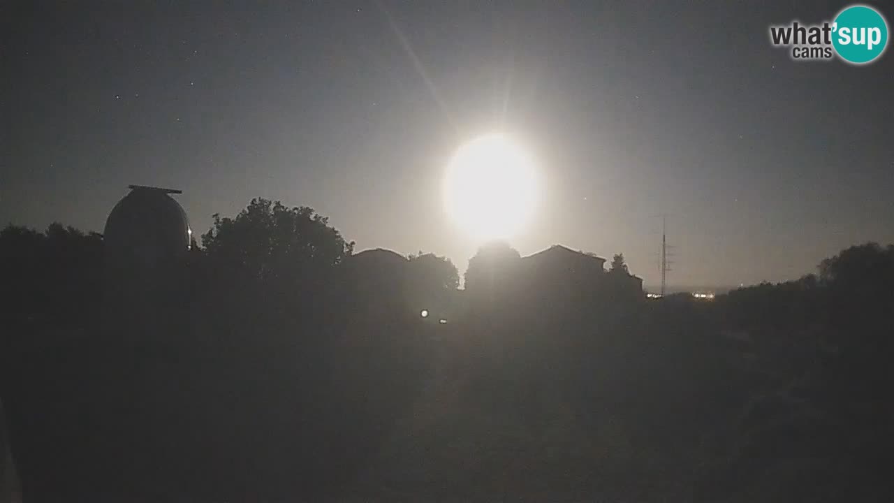Višnjan-Observatorium Live Webcam – Explore the Sky, Asteroids, Comets, and Meteoroids