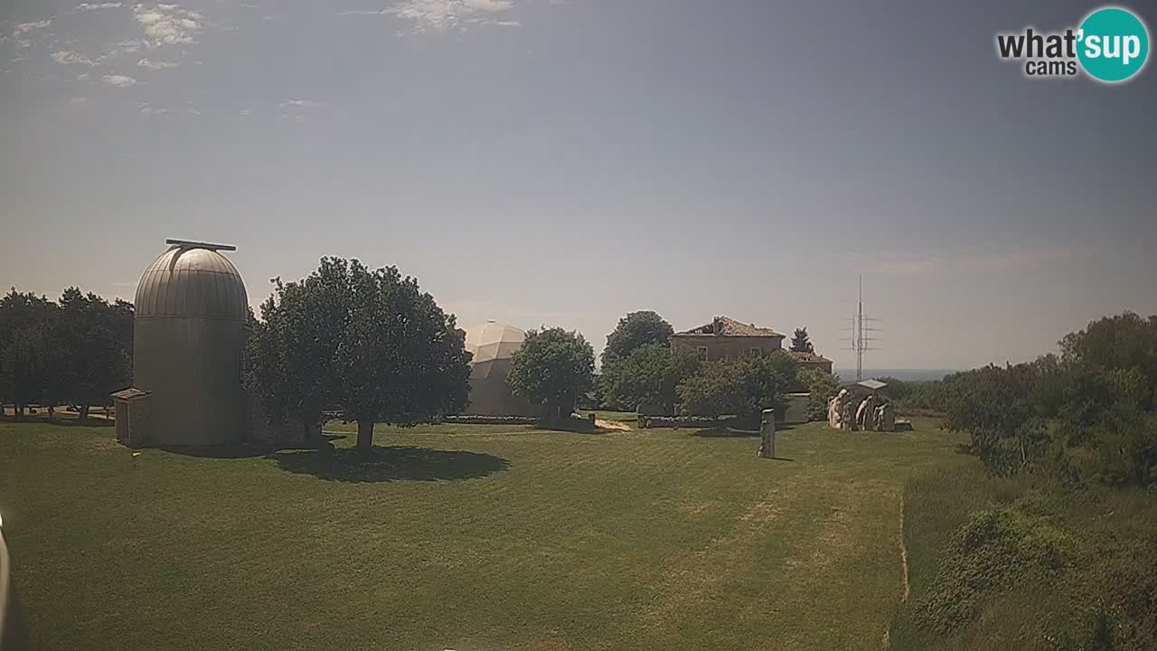Višnjan Observatory Live Webcam – Explore the Sky, Asteroids, Comets, and Meteoroids