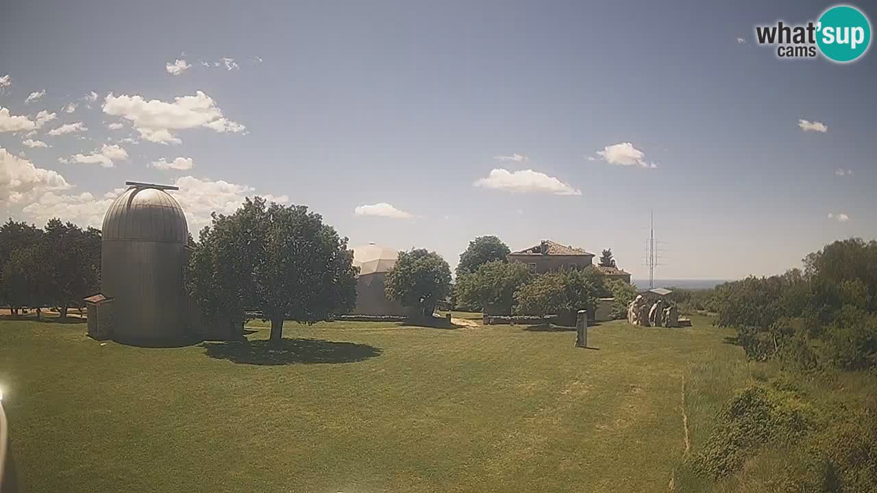 Višnjan Observatory Live Webcam – Explore the Sky, Asteroids, Comets, and Meteoroids