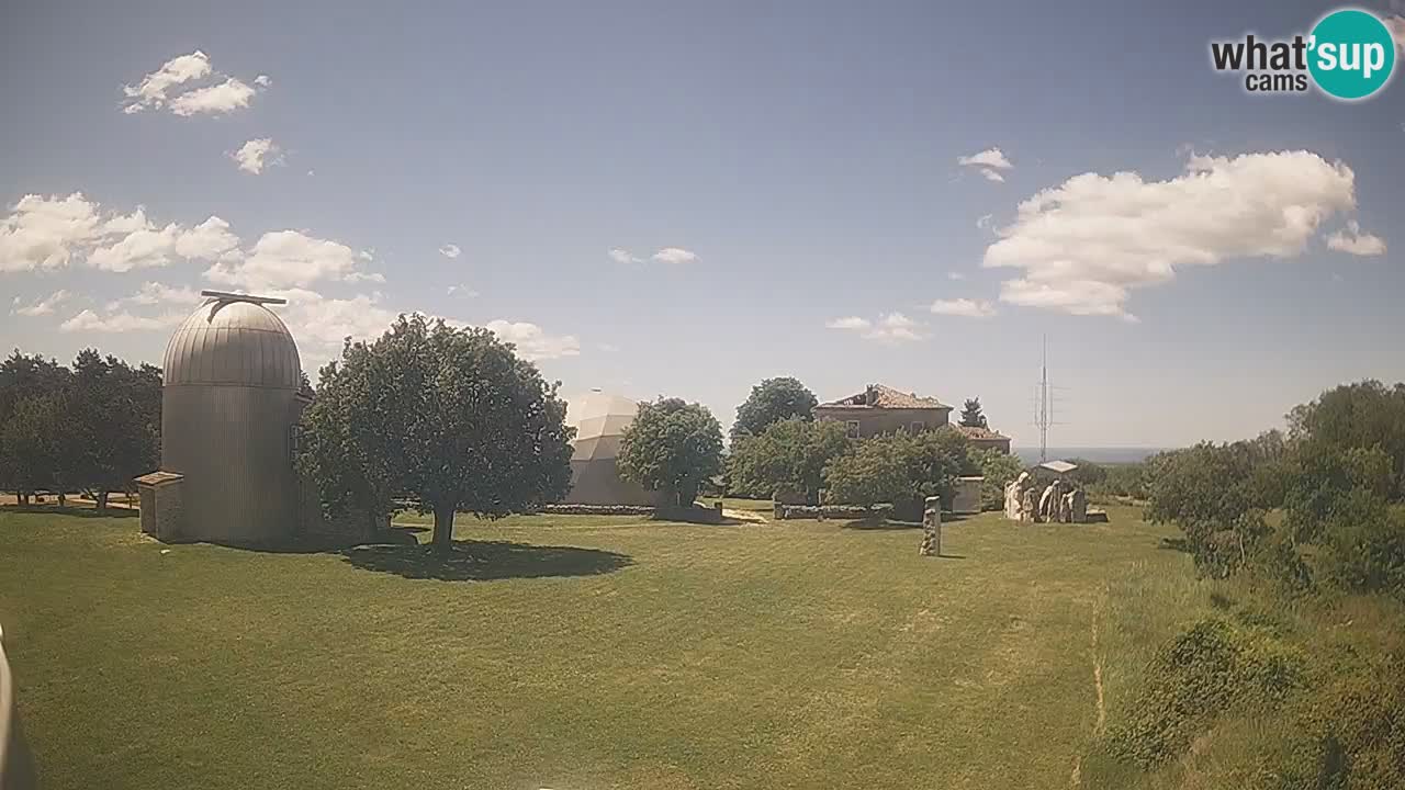Višnjan Observatory Live Webcam – Explore the Sky, Asteroids, Comets, and Meteoroids