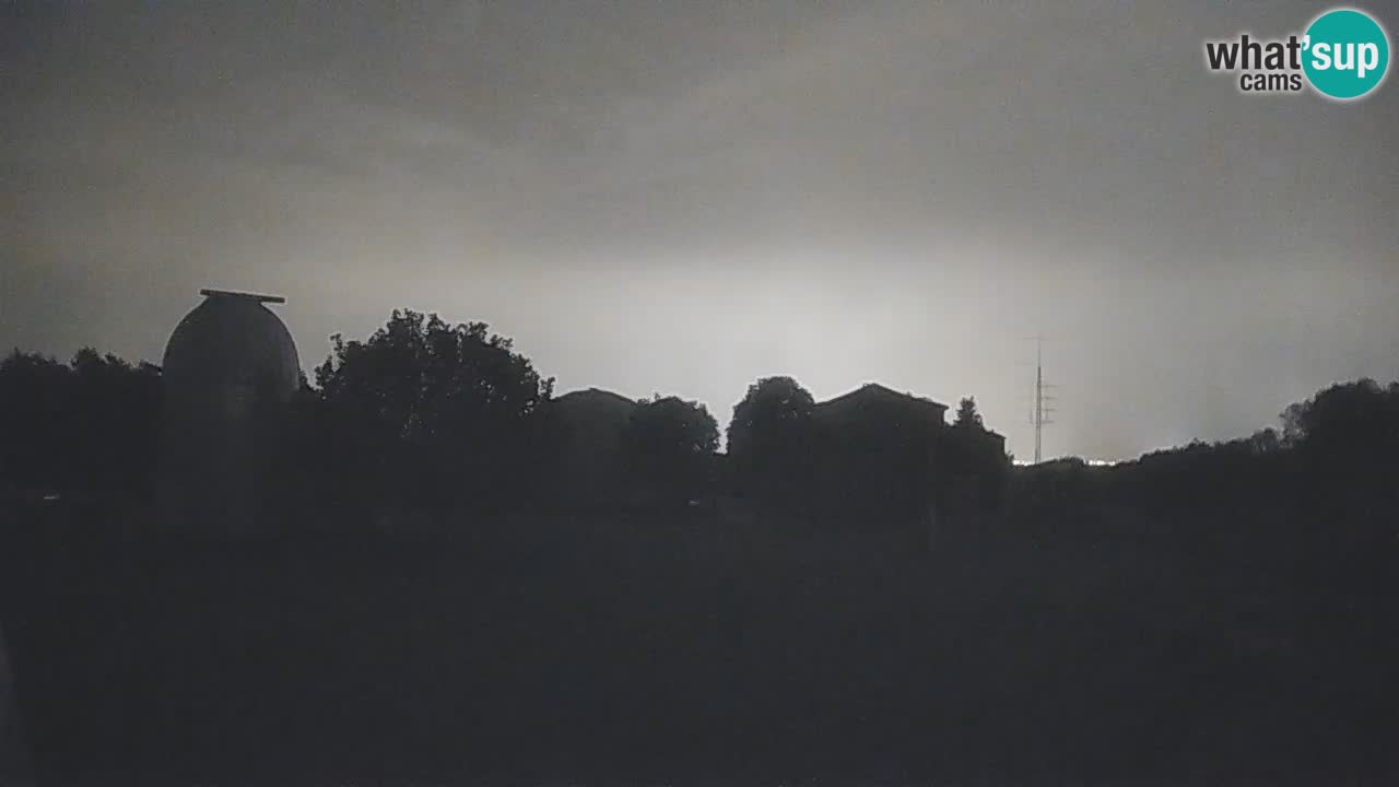 Cámara web en vivo del Observatorio de Višnjan: explora el cielo, los asteroides, cometas y meteoroides