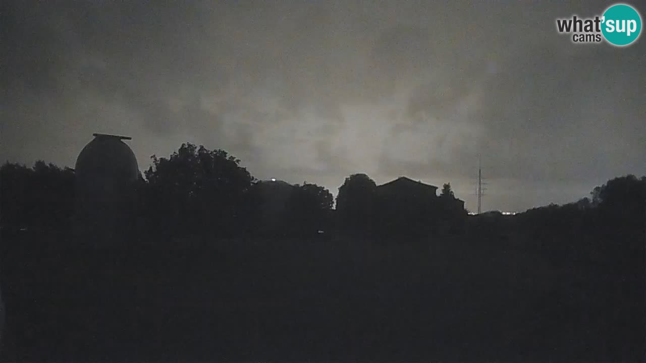Višnjan Observatory Live Webcam – Explore the Sky, Asteroids, Comets, and Meteoroids