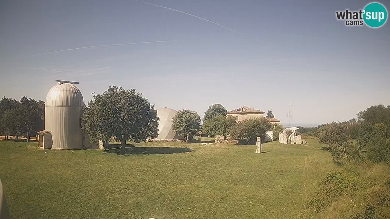 Webcam en direct de l’Observatoire de Višnjan – Explorez le ciel, les astéroïdes, les comètes et les météoroïdes