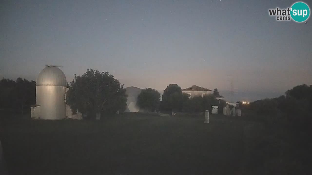 Webcam en direct de l’Observatoire de Višnjan – Explorez le ciel, les astéroïdes, les comètes et les météoroïdes