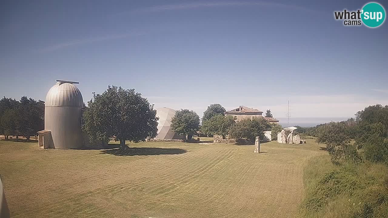 Webcam en direct de l’Observatoire de Višnjan – Explorez le ciel, les astéroïdes, les comètes et les météoroïdes