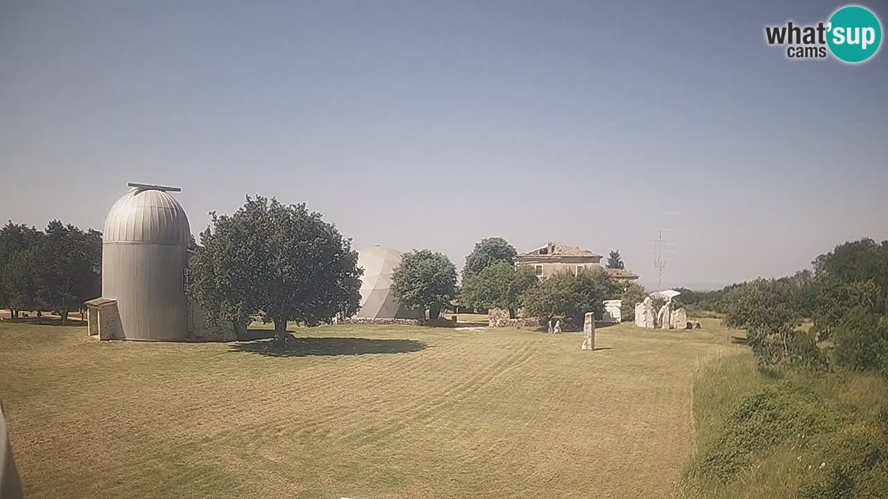 Višnjan Observatory Live Webcam – Explore the Sky, Asteroids, Comets, and Meteoroids
