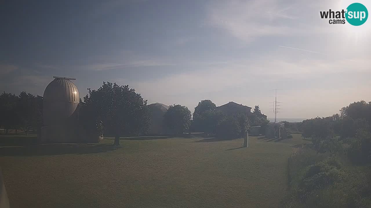 Webcam en direct de l’Observatoire de Višnjan – Explorez le ciel, les astéroïdes, les comètes et les météoroïdes