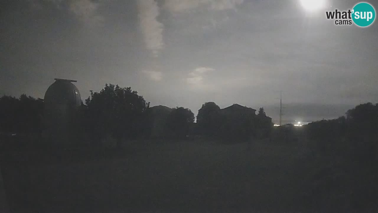 Webcam en direct de l’Observatoire de Višnjan – Explorez le ciel, les astéroïdes, les comètes et les météoroïdes