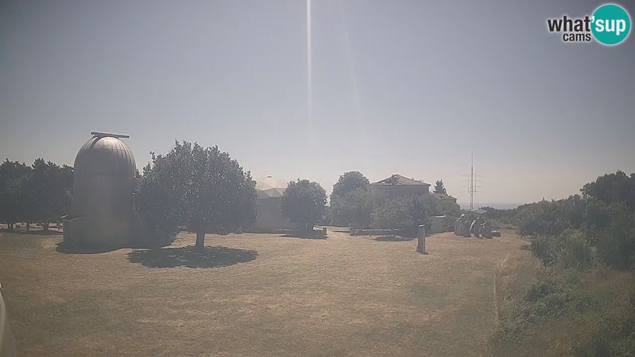 Webcam en direct de l’Observatoire de Višnjan – Explorez le ciel, les astéroïdes, les comètes et les météoroïdes