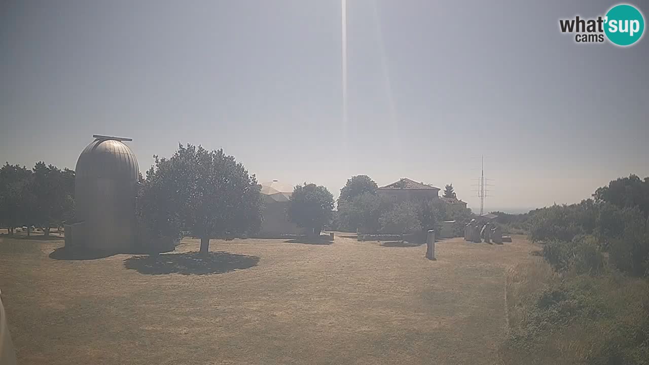 Webcam en direct de l’Observatoire de Višnjan – Explorez le ciel, les astéroïdes, les comètes et les météoroïdes