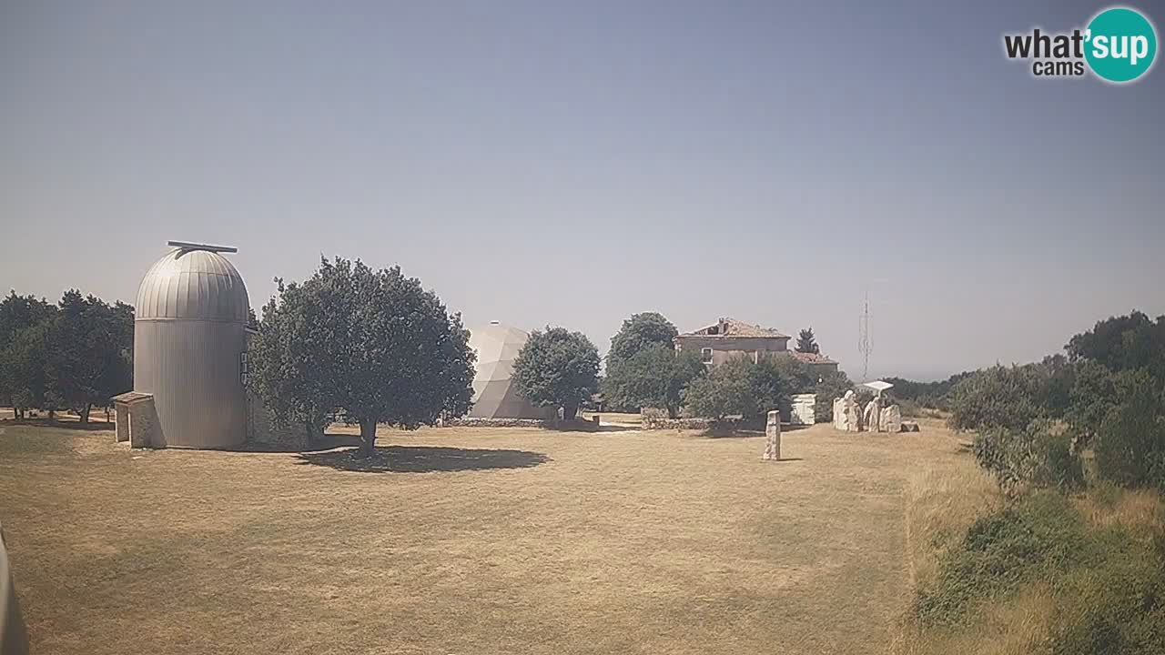Višnjan Observatory Live Webcam – Explore the Sky, Asteroids, Comets, and Meteoroids