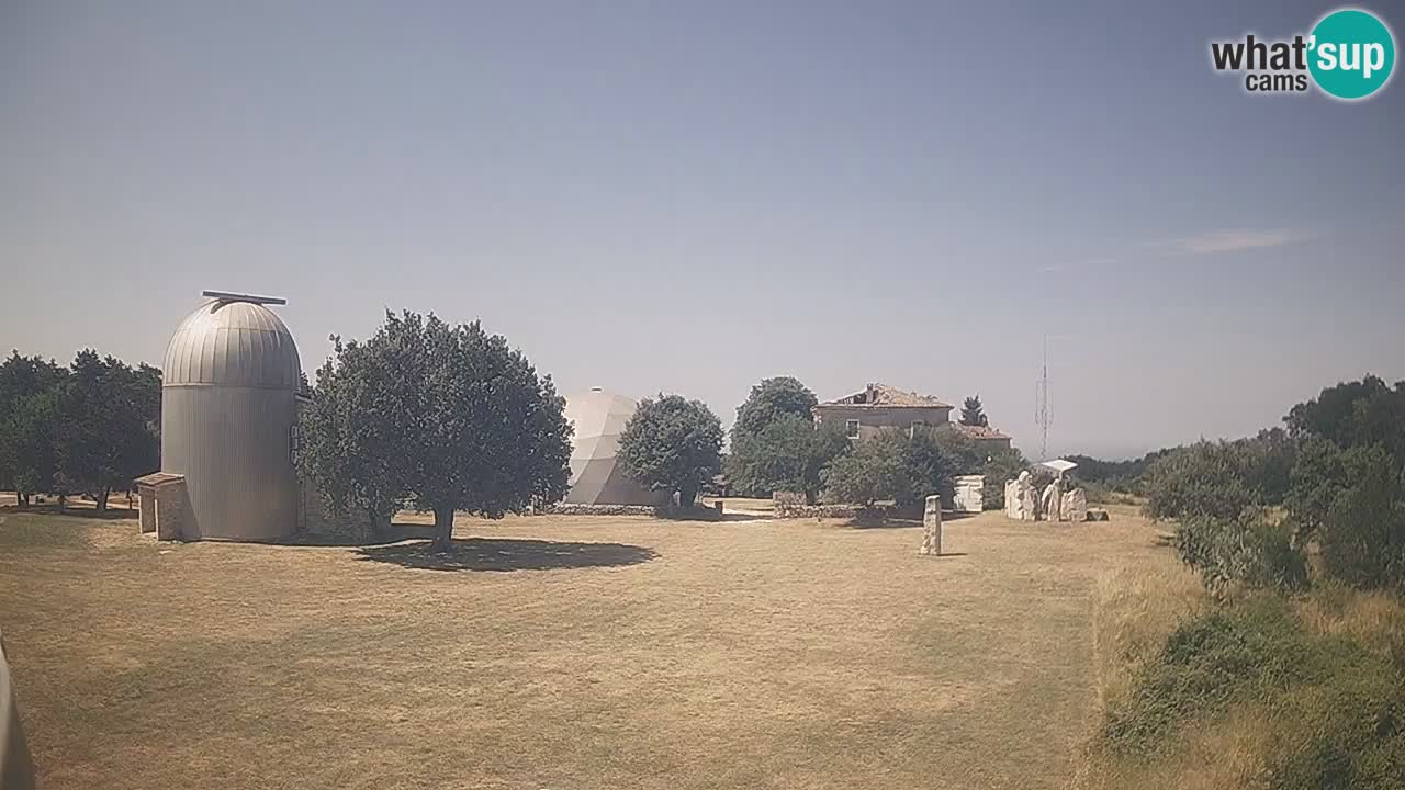 Cámara web en vivo del Observatorio de Višnjan: explora el cielo, los asteroides, cometas y meteoroides