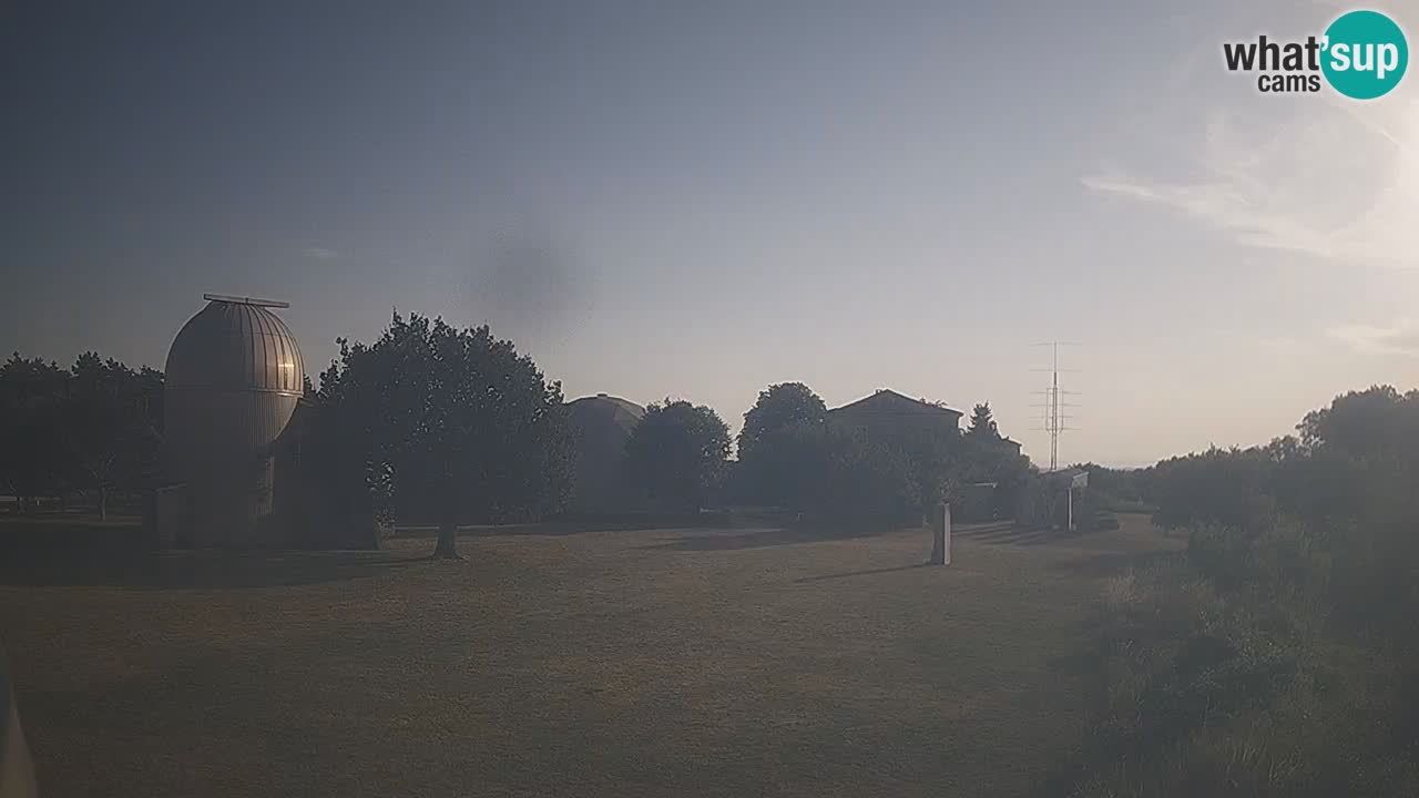Višnjan Observatory Live Webcam – Explore the Sky, Asteroids, Comets, and Meteoroids