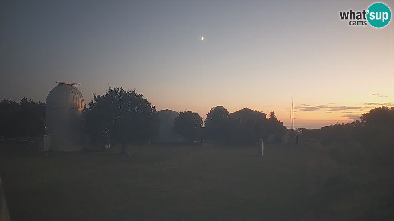 Višnjan Observatory Live Webcam – Explore the Sky, Asteroids, Comets, and Meteoroids