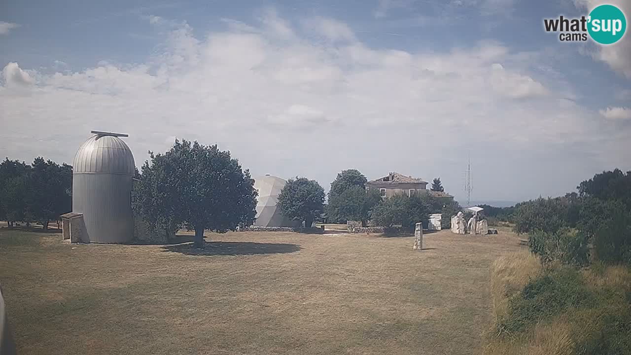 Višnjan Observatory Live Webcam – Explore the Sky, Asteroids, Comets, and Meteoroids