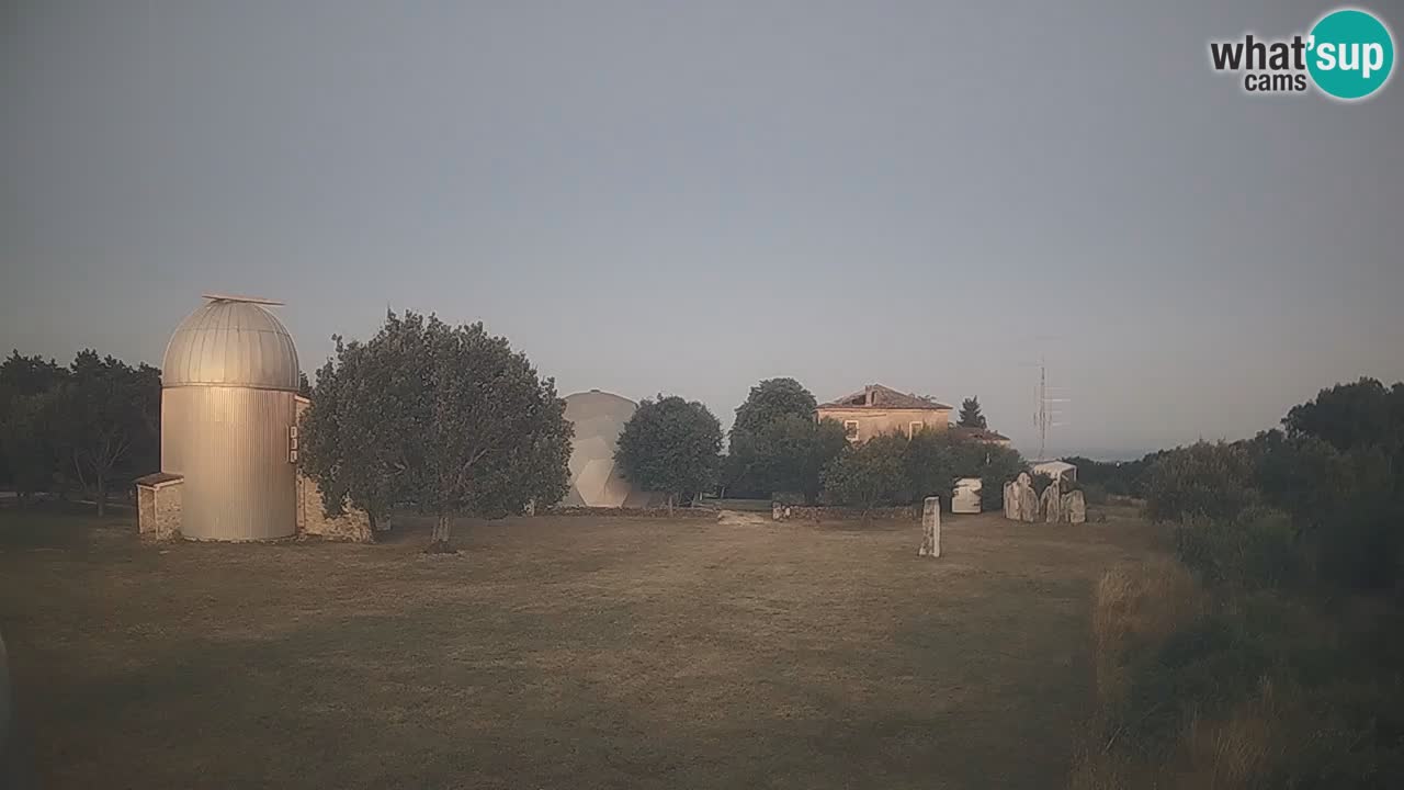 Cámara web en vivo del Observatorio de Višnjan: explora el cielo, los asteroides, cometas y meteoroides