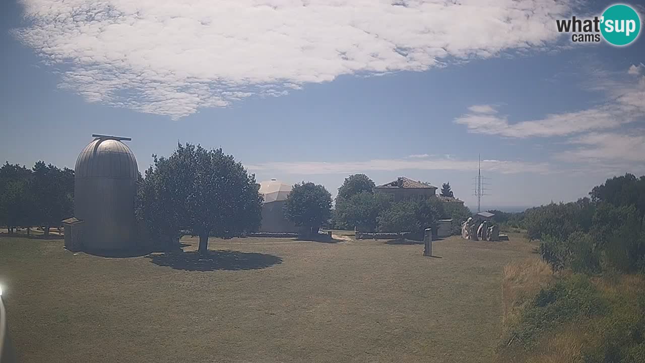 Webcam en direct de l’Observatoire de Višnjan – Explorez le ciel, les astéroïdes, les comètes et les météoroïdes