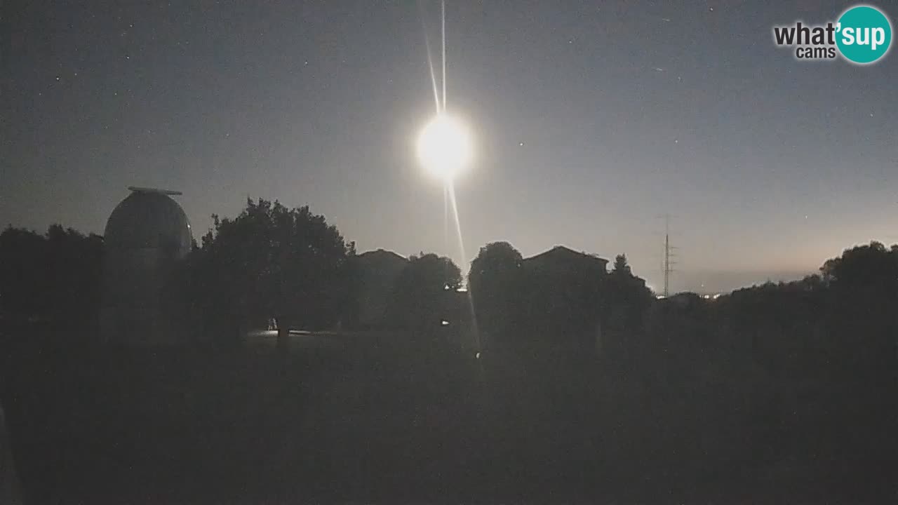 Cámara web en vivo del Observatorio de Višnjan: explora el cielo, los asteroides, cometas y meteoroides