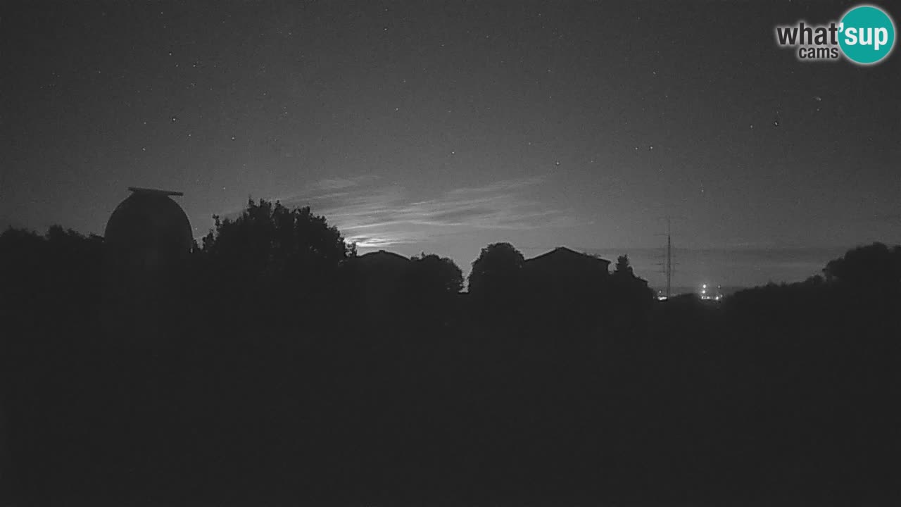 Webcam live dell’Osservatorio di  – Esplora il cielo, gli asteroidi, i comete e i meteoroidi.