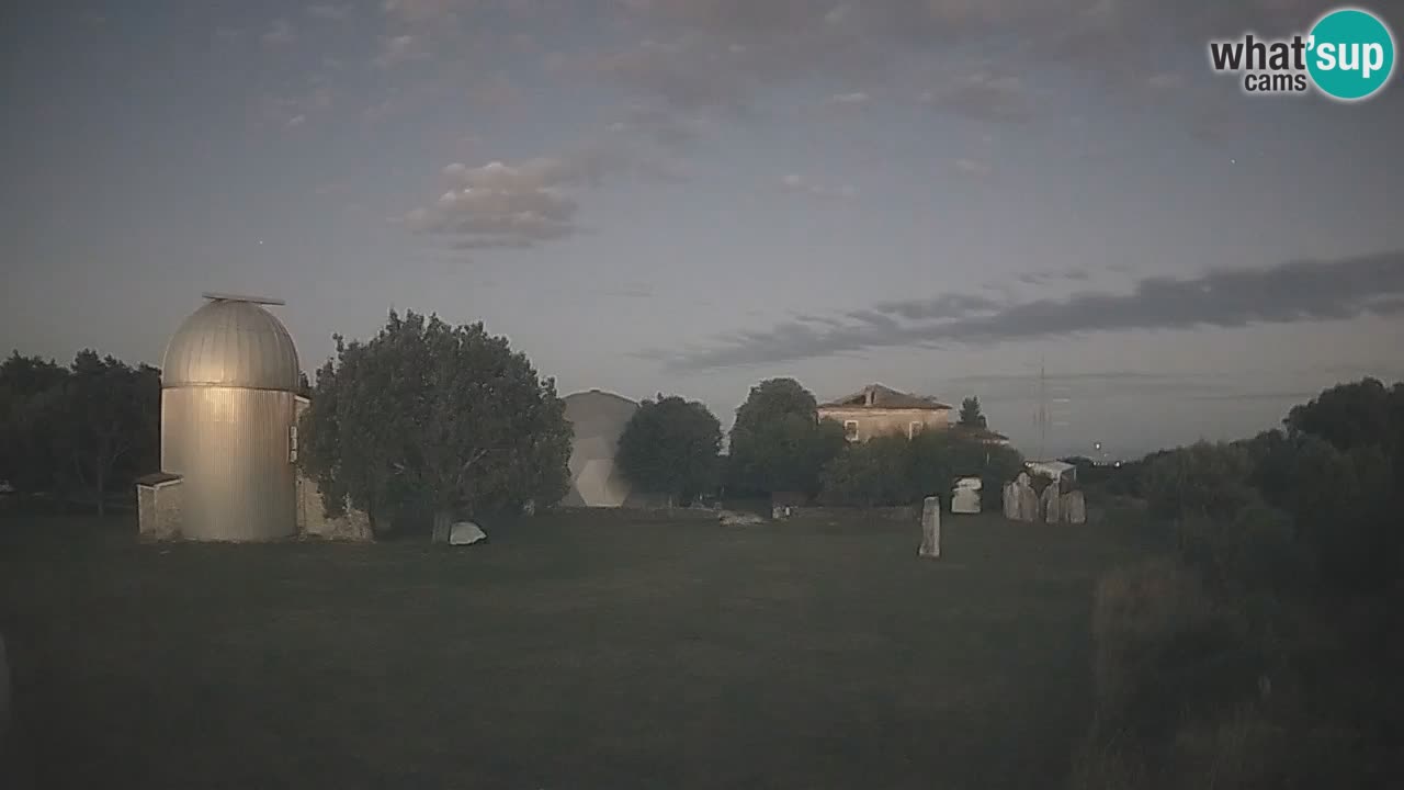 Webcam en direct de l’Observatoire de Višnjan – Explorez le ciel, les astéroïdes, les comètes et les météoroïdes