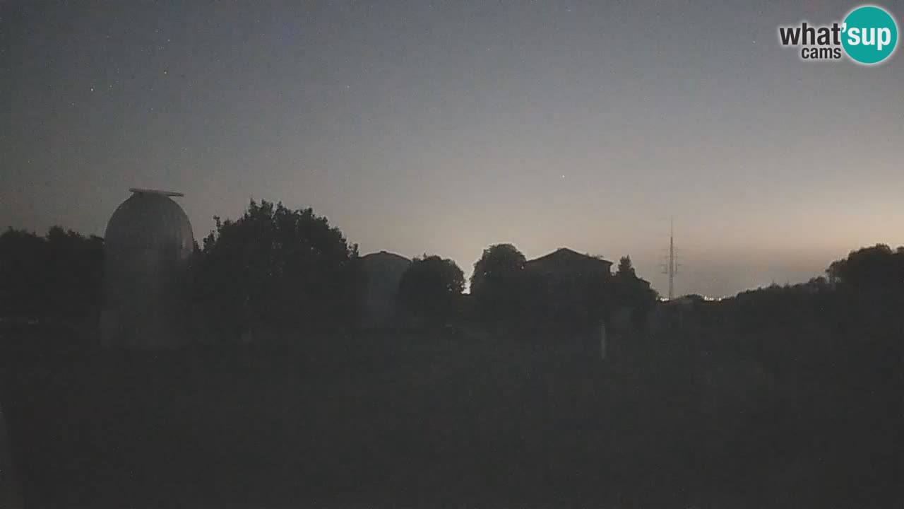 Cámara web en vivo del Observatorio de Višnjan: explora el cielo, los asteroides, cometas y meteoroides