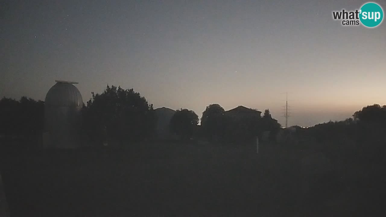 Višnjan-Observatorium Live Webcam – Explore the Sky, Asteroids, Comets, and Meteoroids