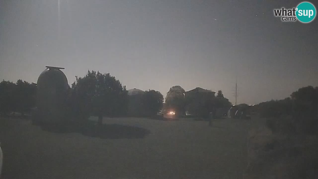 Višnjan-Observatorium Live Webcam – Explore the Sky, Asteroids, Comets, and Meteoroids