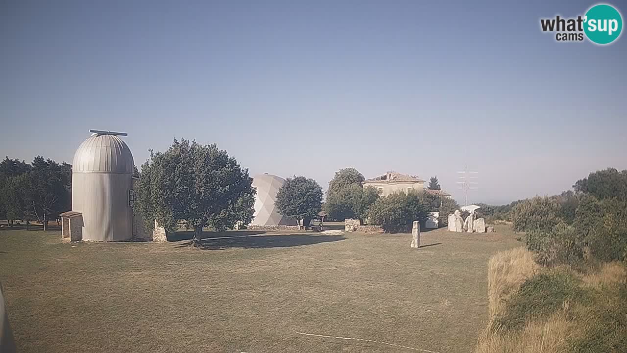 Webcam en direct de l’Observatoire de Višnjan – Explorez le ciel, les astéroïdes, les comètes et les météoroïdes