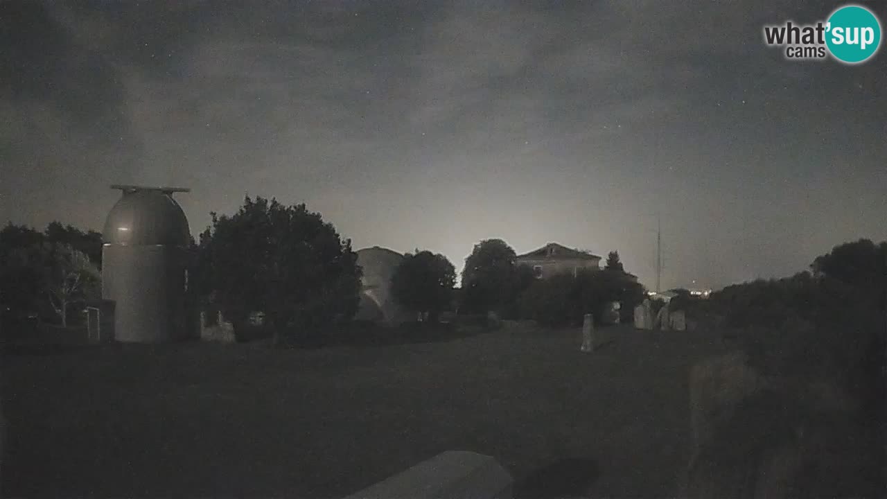 Webcam en direct de l’Observatoire de Višnjan – Explorez le ciel, les astéroïdes, les comètes et les météoroïdes