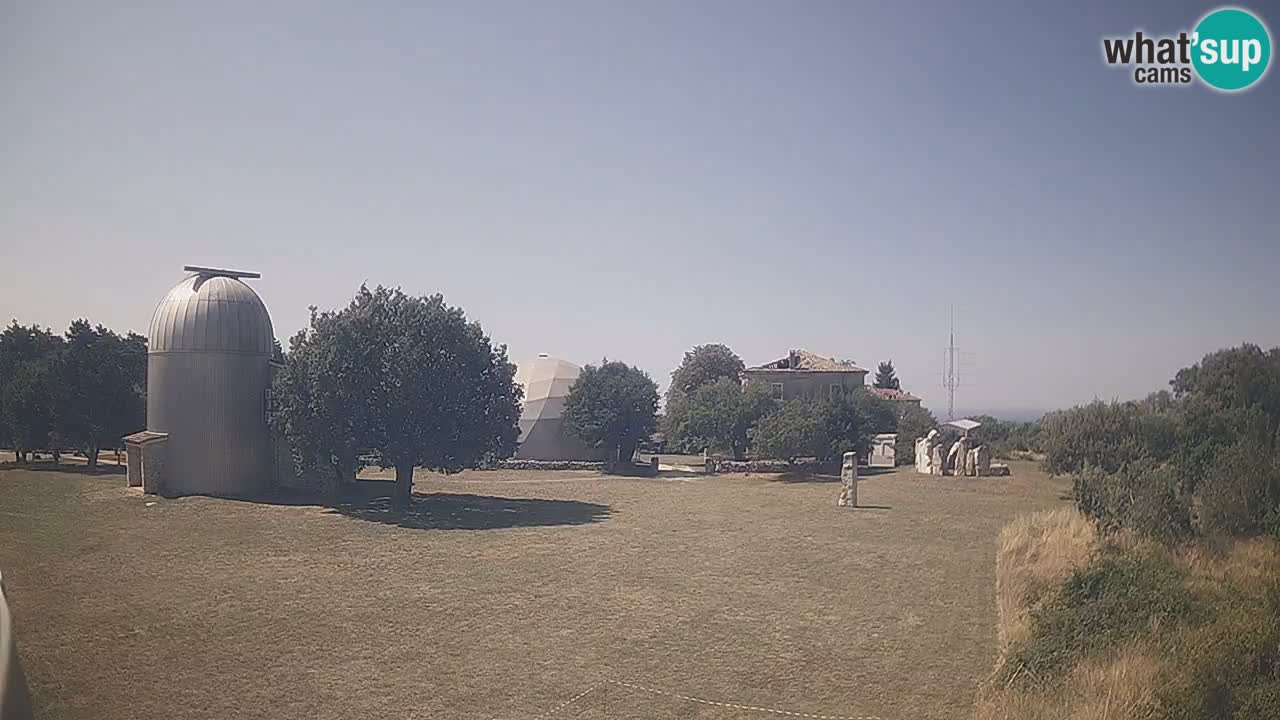Višnjan Observatory Live Webcam – Explore the Sky, Asteroids, Comets, and Meteoroids