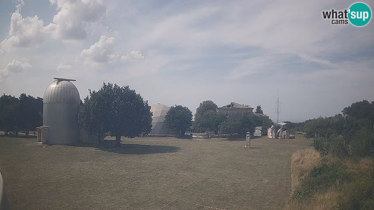 Cámara web en vivo del Observatorio de Višnjan: explora el cielo, los asteroides, cometas y meteoroides
