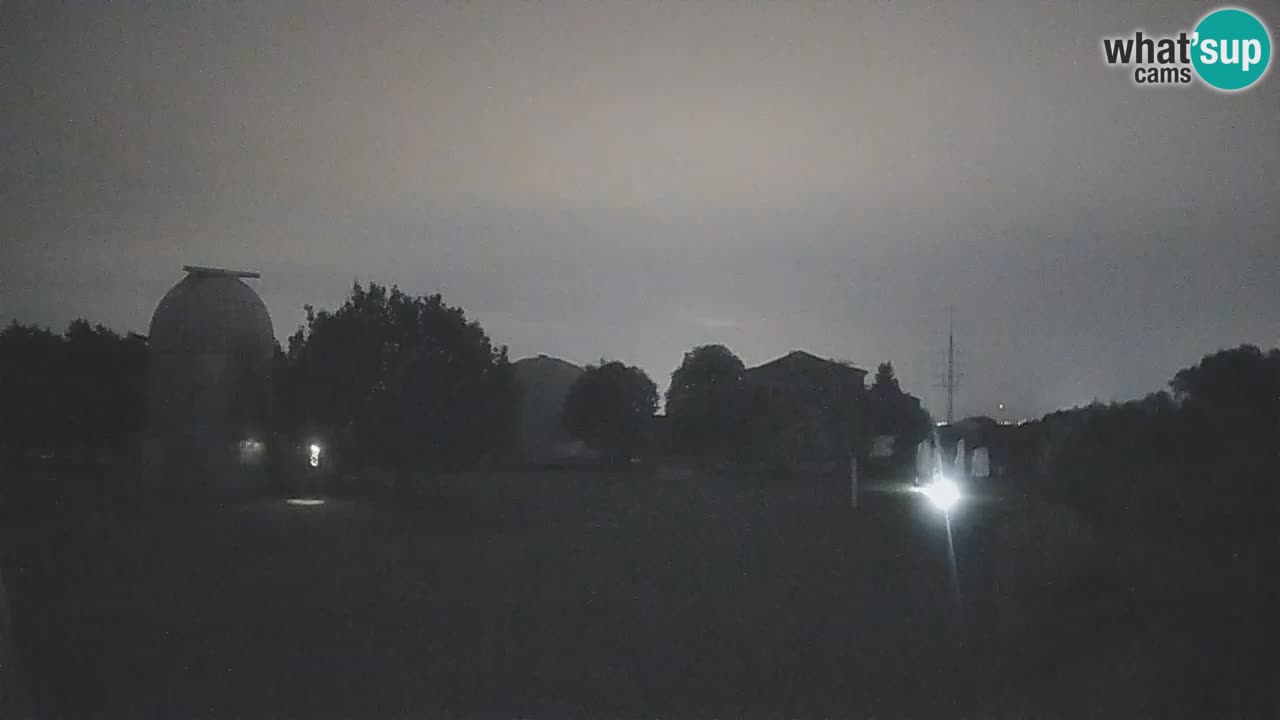 Višnjan-Observatorium Live Webcam – Explore the Sky, Asteroids, Comets, and Meteoroids