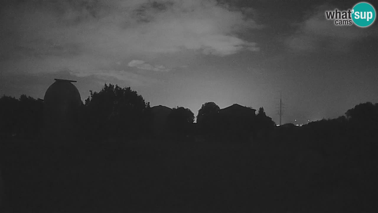 Višnjan-Observatorium Live Webcam – Explore the Sky, Asteroids, Comets, and Meteoroids