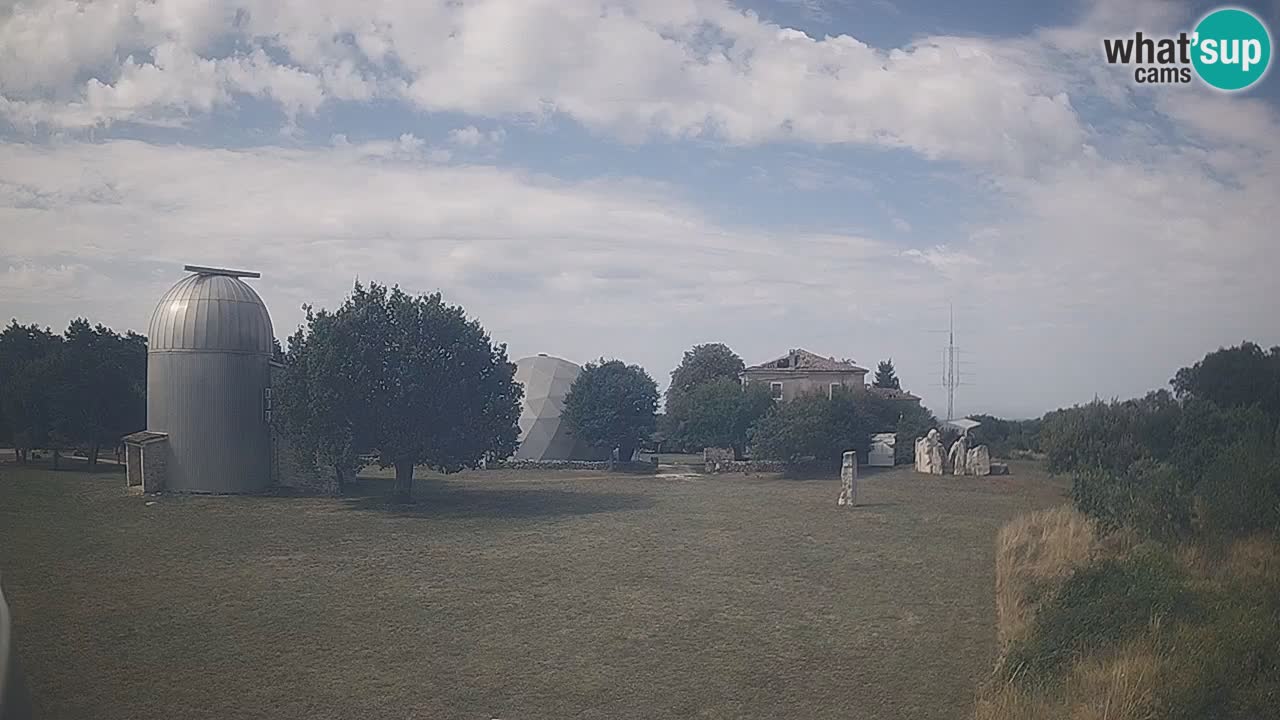 Cámara web en vivo del Observatorio de Višnjan: explora el cielo, los asteroides, cometas y meteoroides
