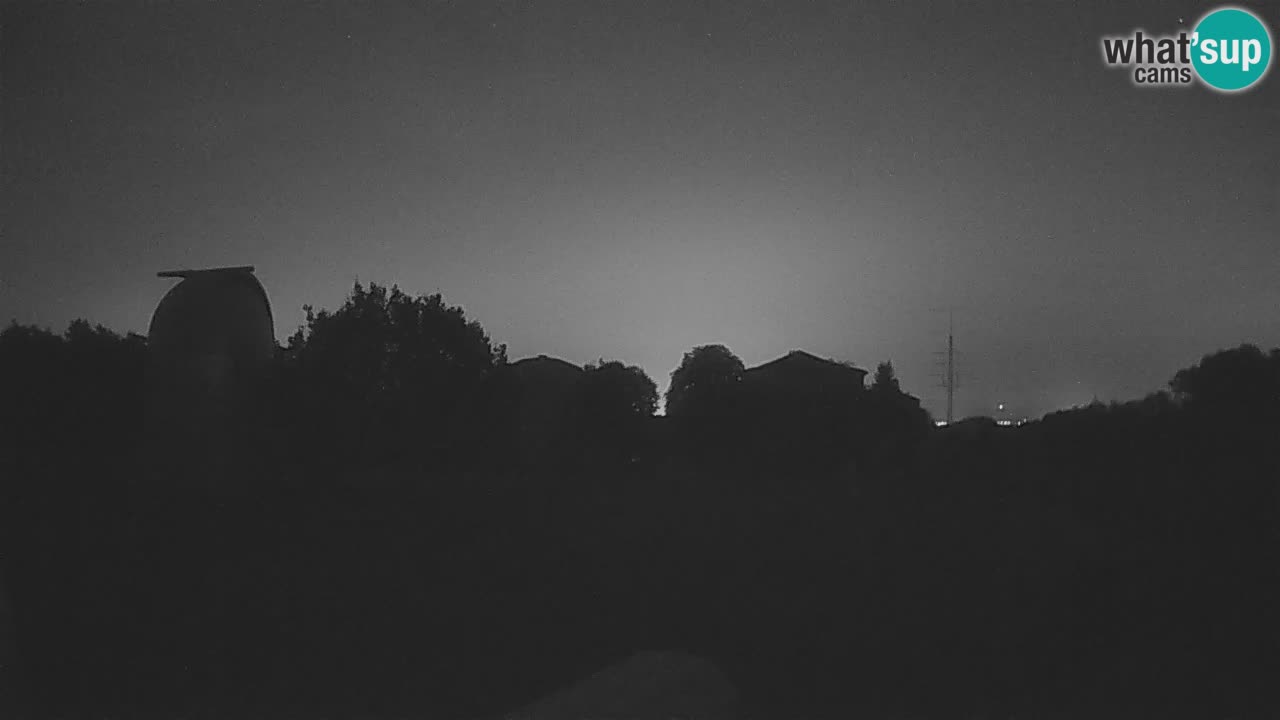 Webcam en direct de l’Observatoire de Višnjan – Explorez le ciel, les astéroïdes, les comètes et les météoroïdes