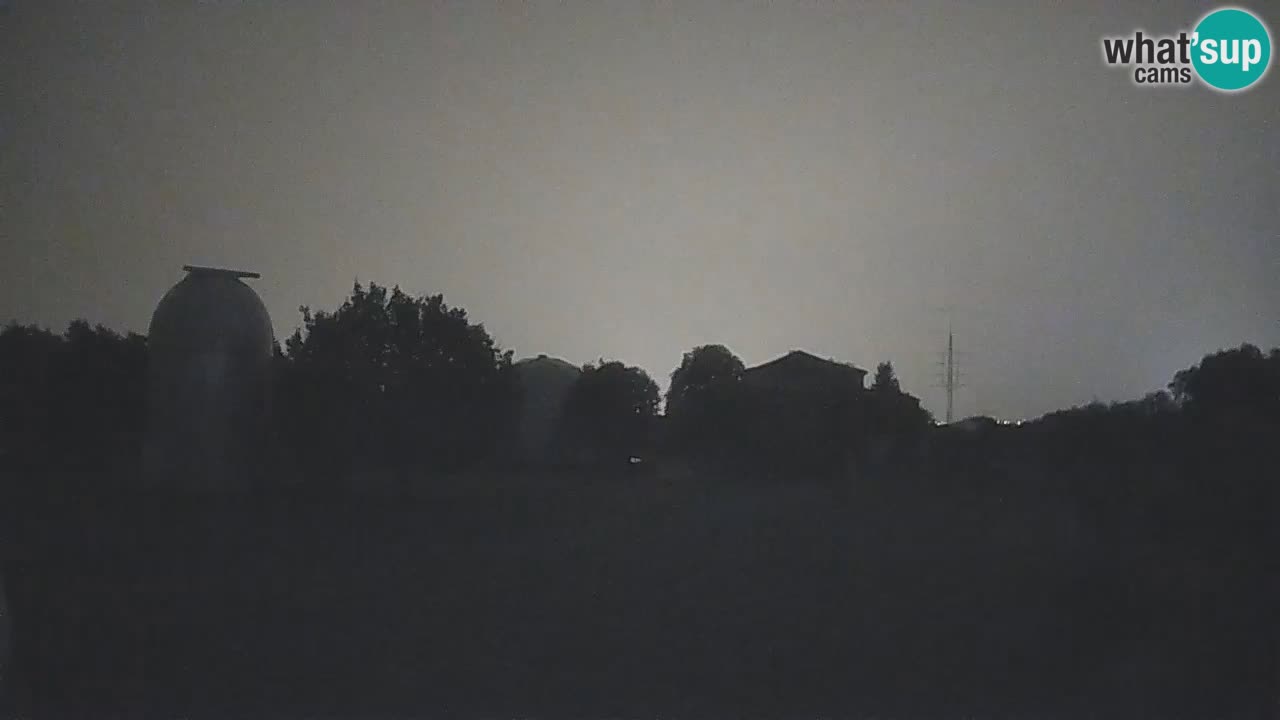 Višnjan Observatory Live Webcam – Explore the Sky, Asteroids, Comets, and Meteoroids