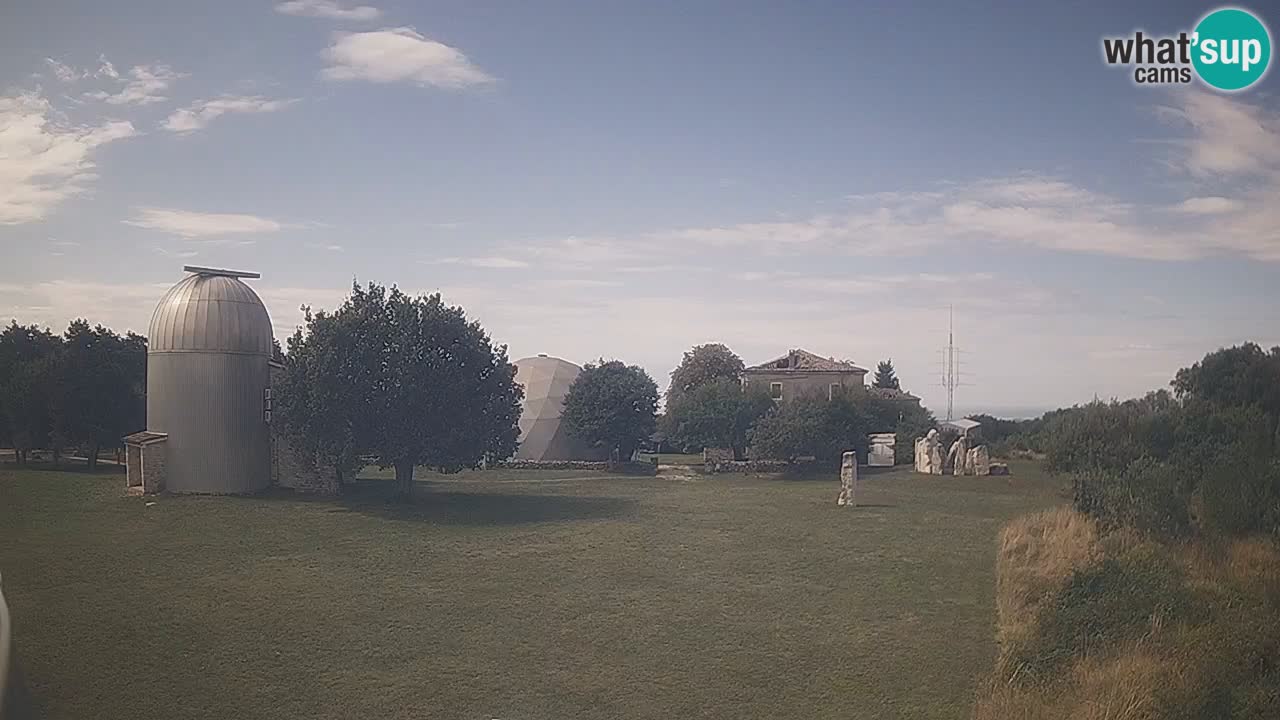 Cámara web en vivo del Observatorio de Višnjan: explora el cielo, los asteroides, cometas y meteoroides