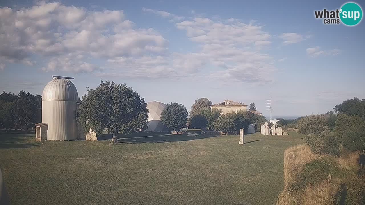 Višnjan Observatory Live Webcam – Explore the Sky, Asteroids, Comets, and Meteoroids