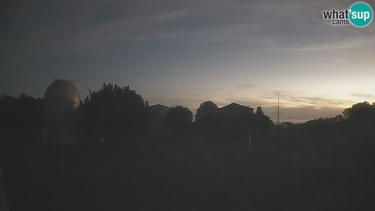 Cámara web en vivo del Observatorio de Višnjan: explora el cielo, los asteroides, cometas y meteoroides