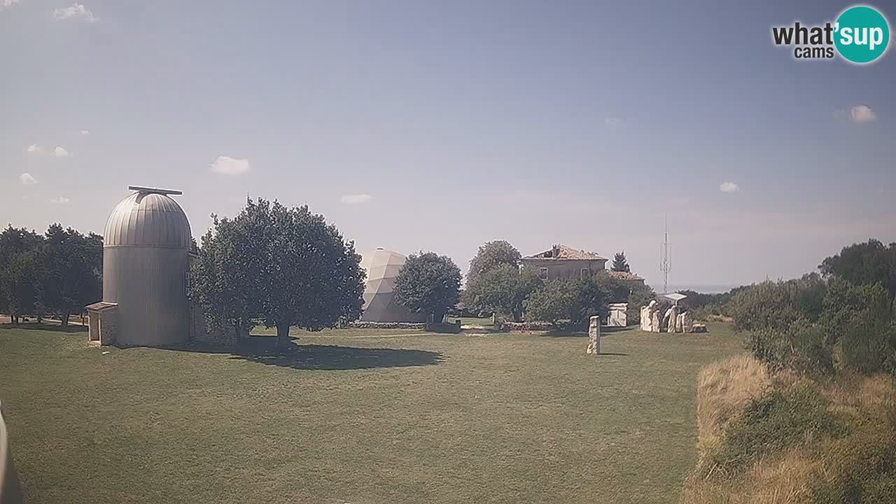 Višnjan Observatory Live Webcam – Explore the Sky, Asteroids, Comets, and Meteoroids